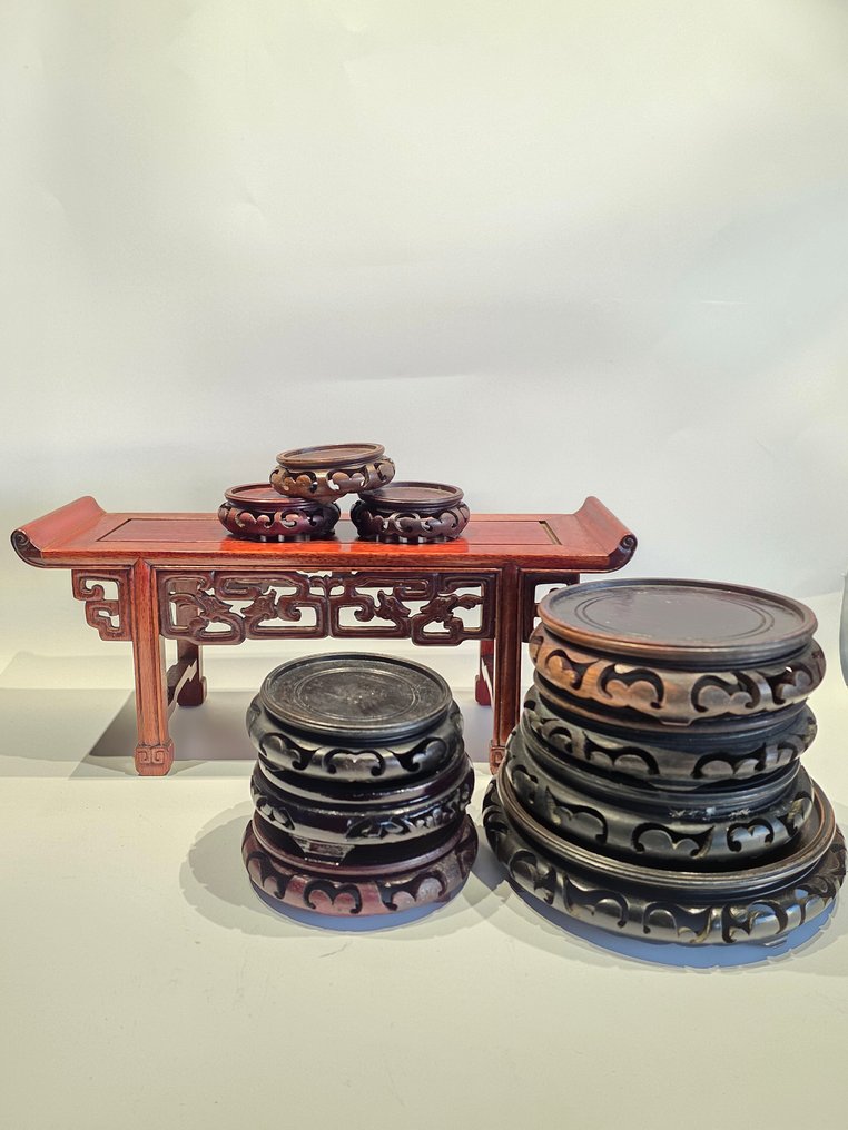 Σταντ - Ξύλο - Κίνα - Τυπικά σουβέρ  (χωρίς τιμή ασφαλείας) #1.0