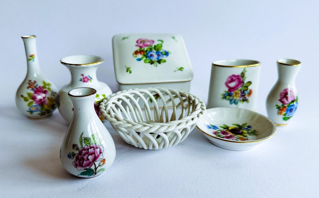 Herend - Βάζο (8) -  Συλλογή Μινιατούρας Μπουκέτου Ρόδων Herend – Βάζα, Bonbonniere, Πιατάκι για Δαχτυλίδι & Ψάθινο  - Πορσελάνη #4.3