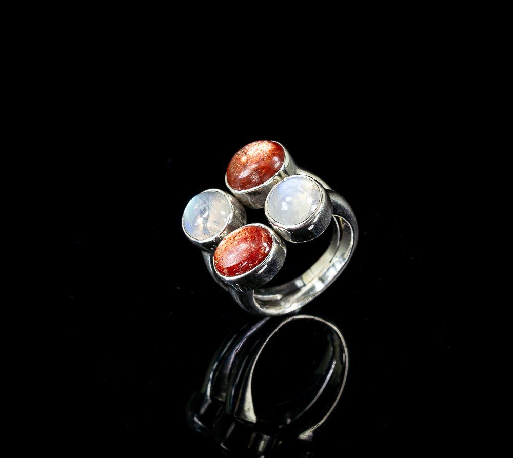 Cabochons de pedra-da-lua e pedra-do-sol em prata esterlina 925. Ring- 13.6 g - (1) #2.1