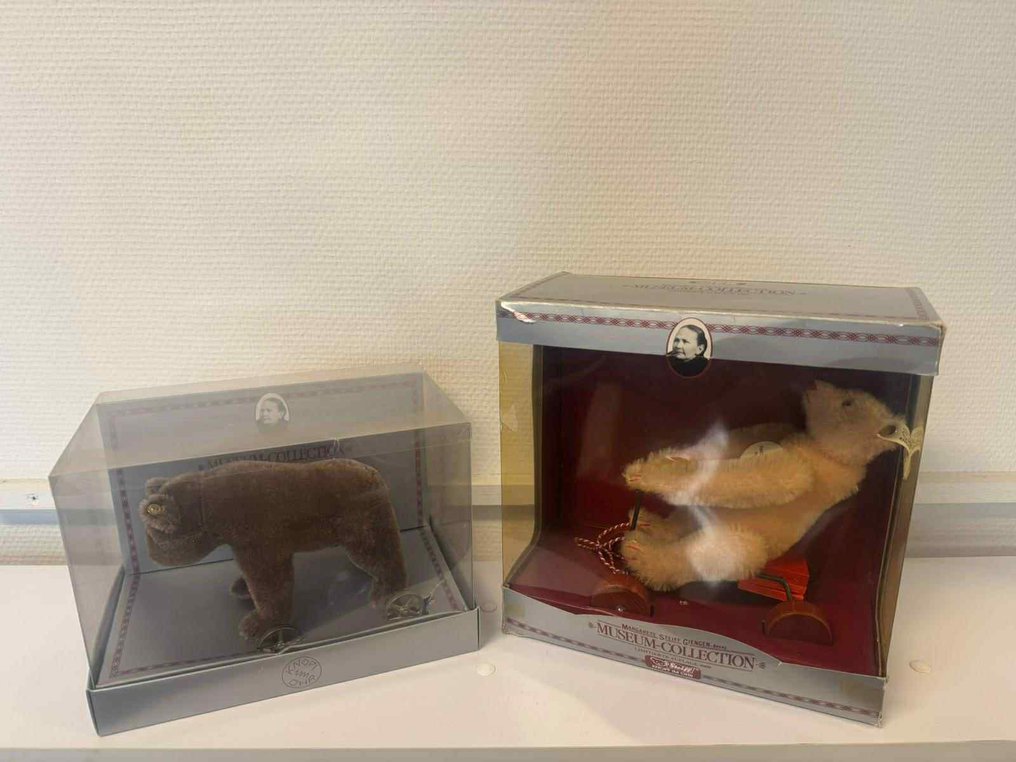 Steiff - Κούκλα ''Museum Collection'' Record Teddy Rosé & Bär auf Rädern / beide in OVP - 1900-1910 - Γερμανία #1.0