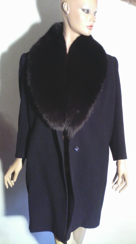 Artisan Furrier - Παλτό #1.0