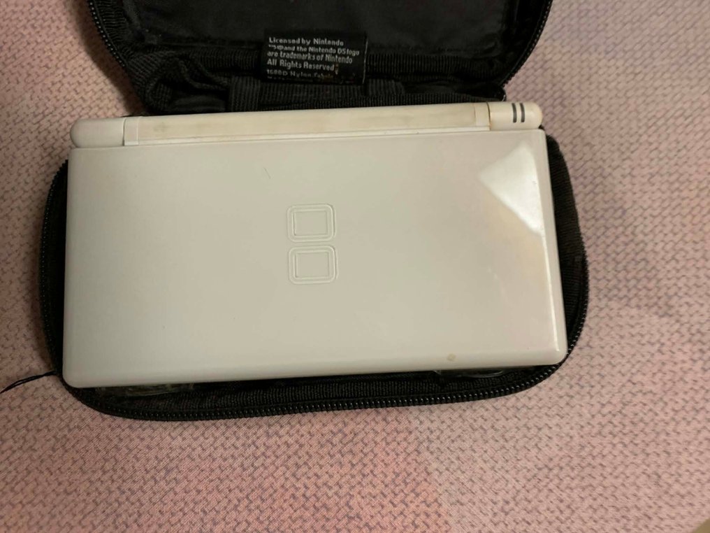 Nintendo - DS lite - Video game console + games - Without original box #1.0