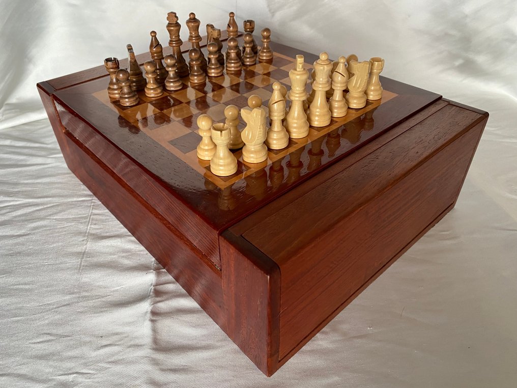 西洋棋套裝 - Antiguo - 手工制作的雪茄加湿器和湿度计，采用木材和铜件制成。 #1.0