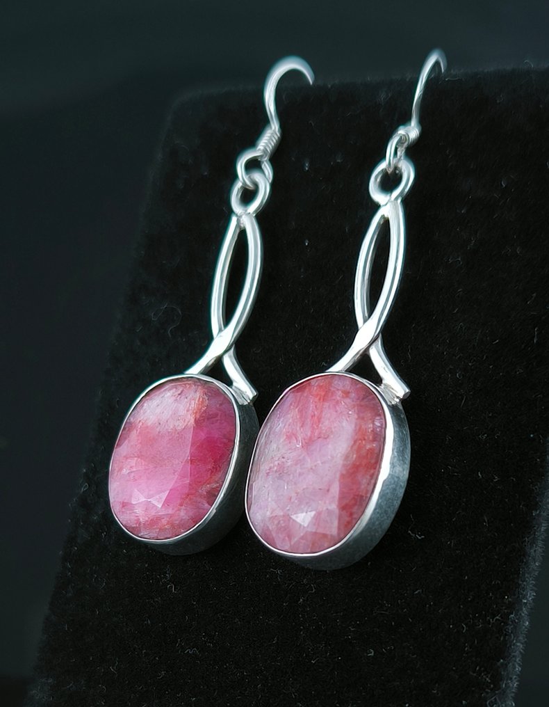 Ρουμπίνι Καμποσόν - Ύψος: 52 mm - Πλάτος: 14 mm- 9.55 g - (2) #1.0