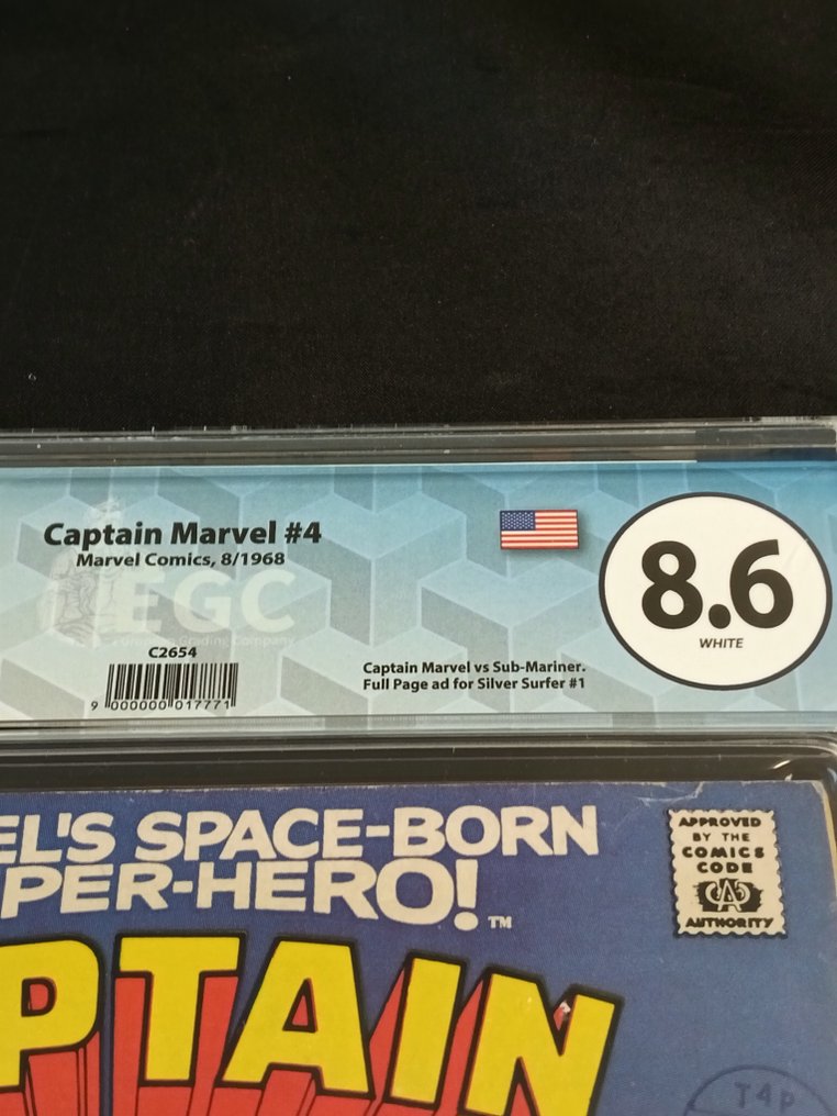 Captain Marvel (Vol. 1) #4 - EGC 8.6 - The Alien and the Amphibian! - 1 Graded comic - First edition - 1968 #1.0
