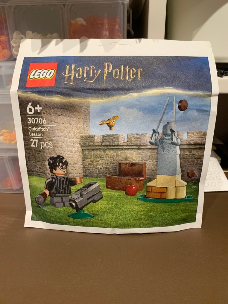 LEGO Set - Harry Potter - Quidditch lesson & hogsmeade sign #1.0