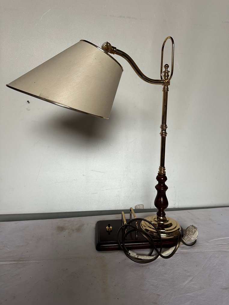 Bordlampe - Messing, Træ - Bordlampe #1.0