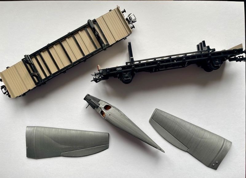 Märklin H0 - 4506 - 模型貨運火車組合 (1) - 包含两个飞机运输车厢和Junkers F13飞机套件及装饰。 #2.1