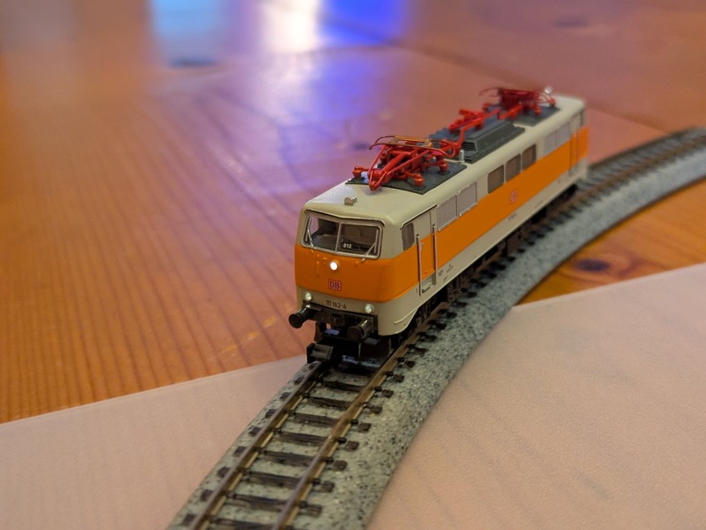 Minitrix N - 16115 - Electric locomotive (1) - DCC + Sound Electric locomotive BR 111 DB Ep.V - DB #3.2