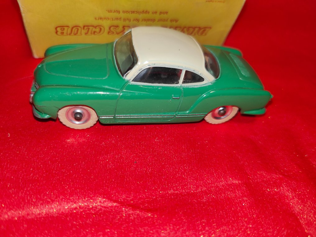 Dinky Toys 1:43 - Modellauto - Dinky Toys 187 Volkswagen Karmann Ghia Coupe - Verpackt #1.0
