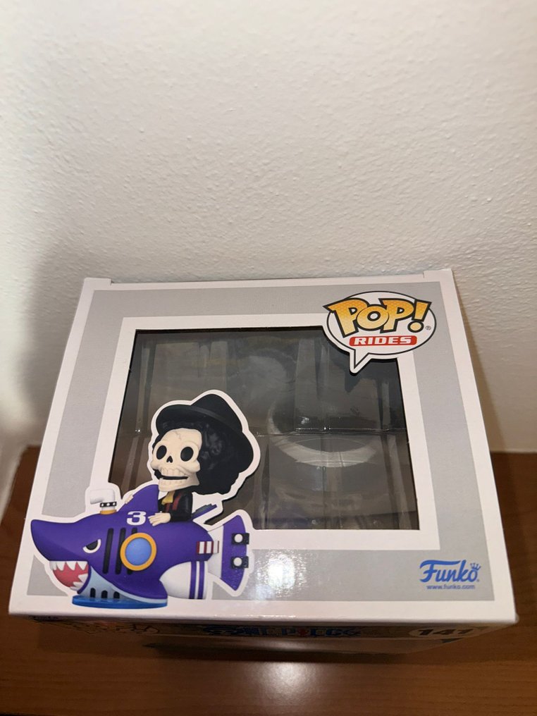 Funko  - Actionfigur Brook with Shark Submerge - 2010-2020 - U.K. #3.2