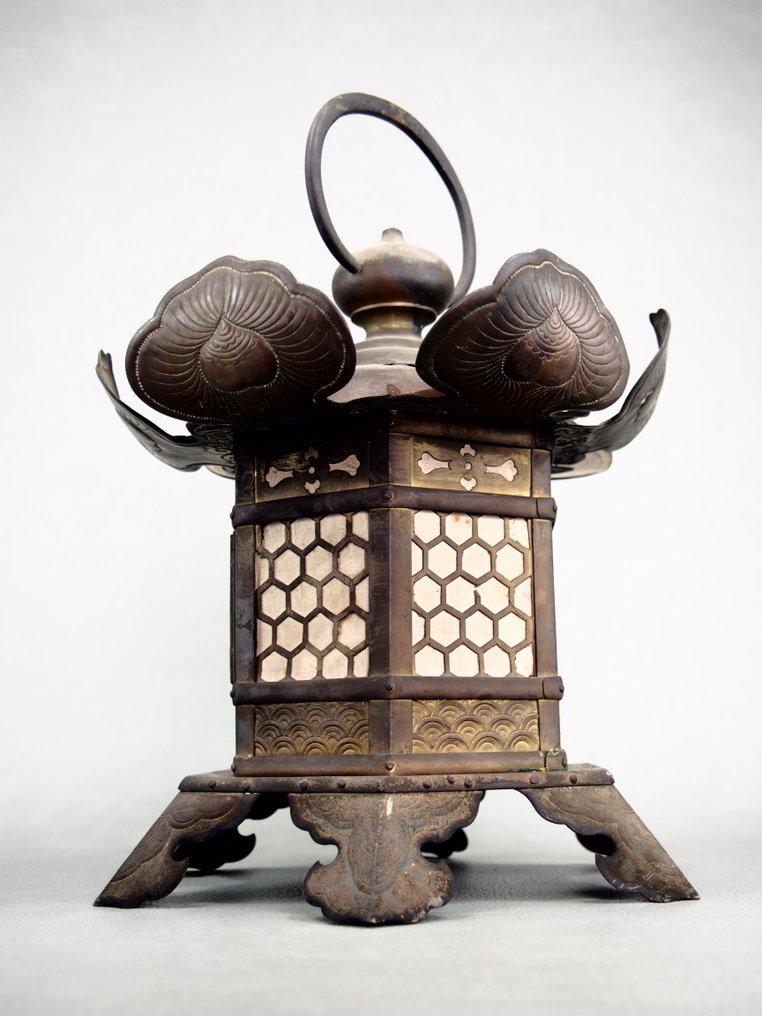 Hexagonal lantern with intricate carvings 六角灯篭 - Highly artistic hanging lantern - Lampada a sospensione - Rame #3.2