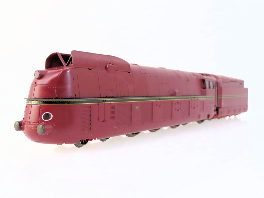 Märklin H0 - 37050 - Locomotiva a vapore con tender (1) - BR 05, digitale con suono - DRG #1.0