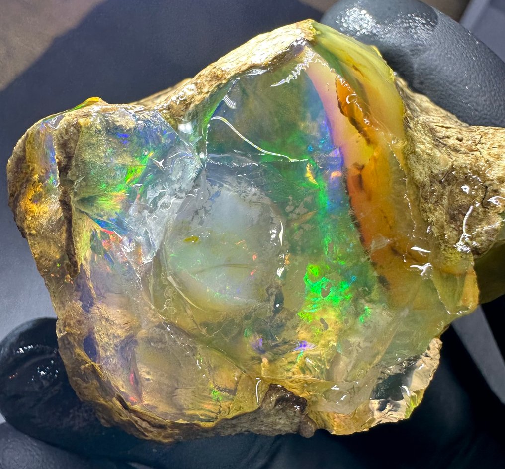 330ct Crystal Opal Rough- 66 g #1.0