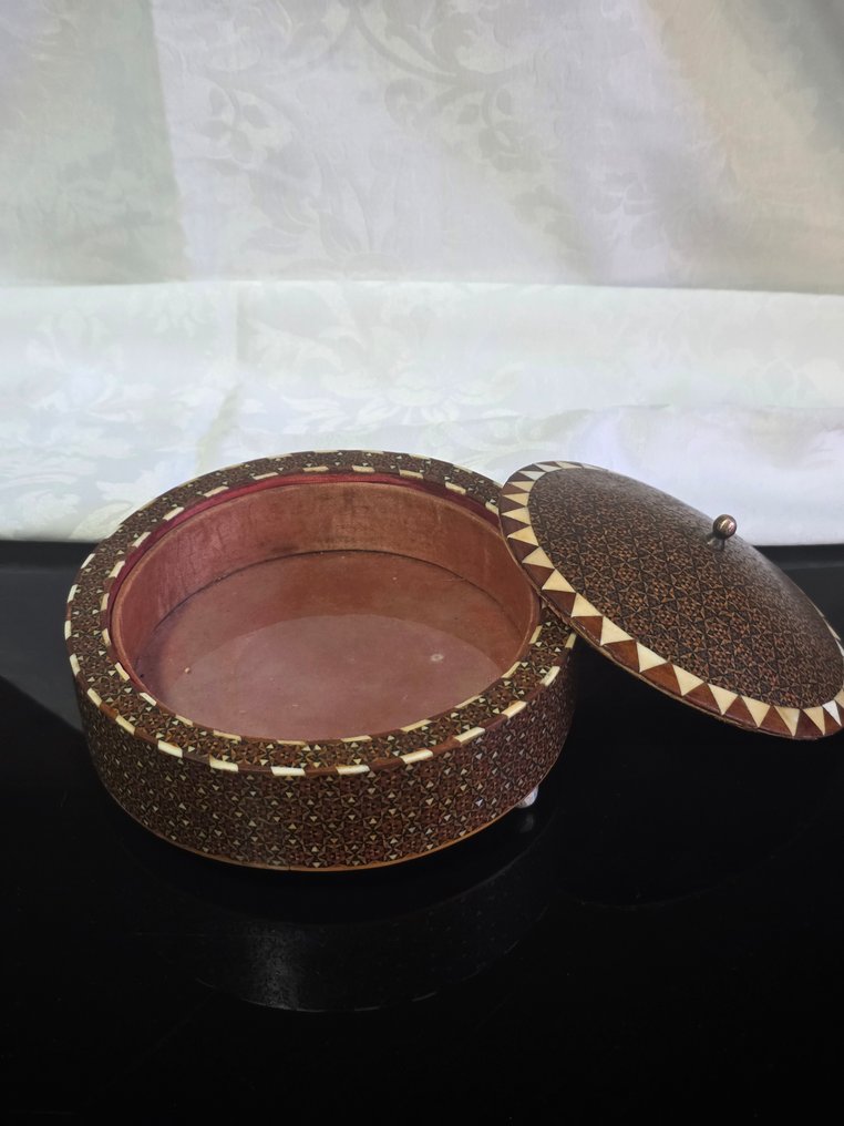 Κουτί κοσμημάτων Khatam Kari. - Ξύλο, Οστό - Μέση Ανατολή - Qajar dynasty (1796–1925) #4.3