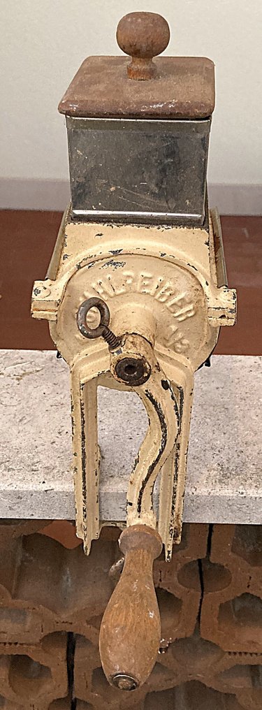 Industriële apparatuur - 1/3 - Oostenrijk - kaasrasp #1.0