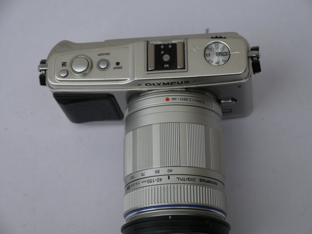 Olympus Pen E P1 mit M.Zuiko Digital 40-150mm Digital camera #3.2