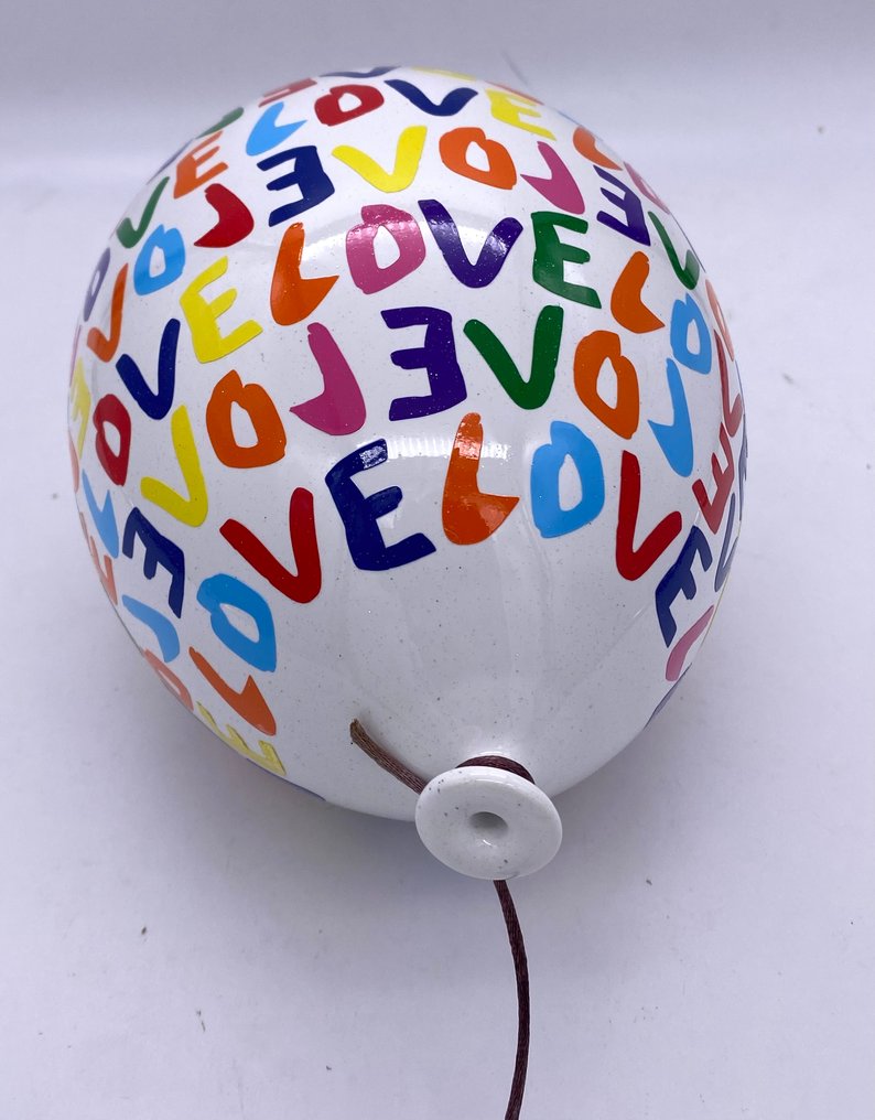 MVR - Love Balloon #1.0