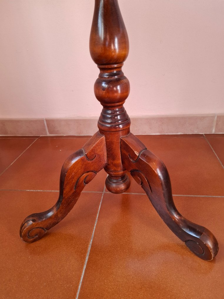 Centre table - Wood - Small table with Tornita leg #4.3