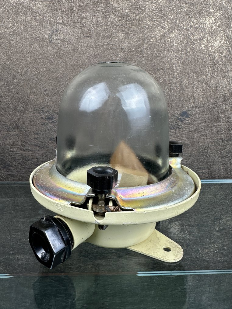Soviet Maritime Masthead (Klutik) Navigation Light – USSR, second-half 20th Century - Lamp - Metal/Glass #1.0