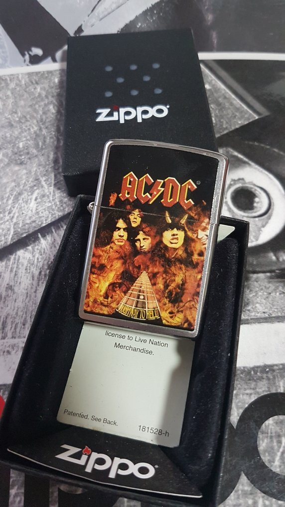 Zippo - Original Zippo Rarität AC/DC Hard Rock Band - No reserve price - Lighter - Chrome #1.0