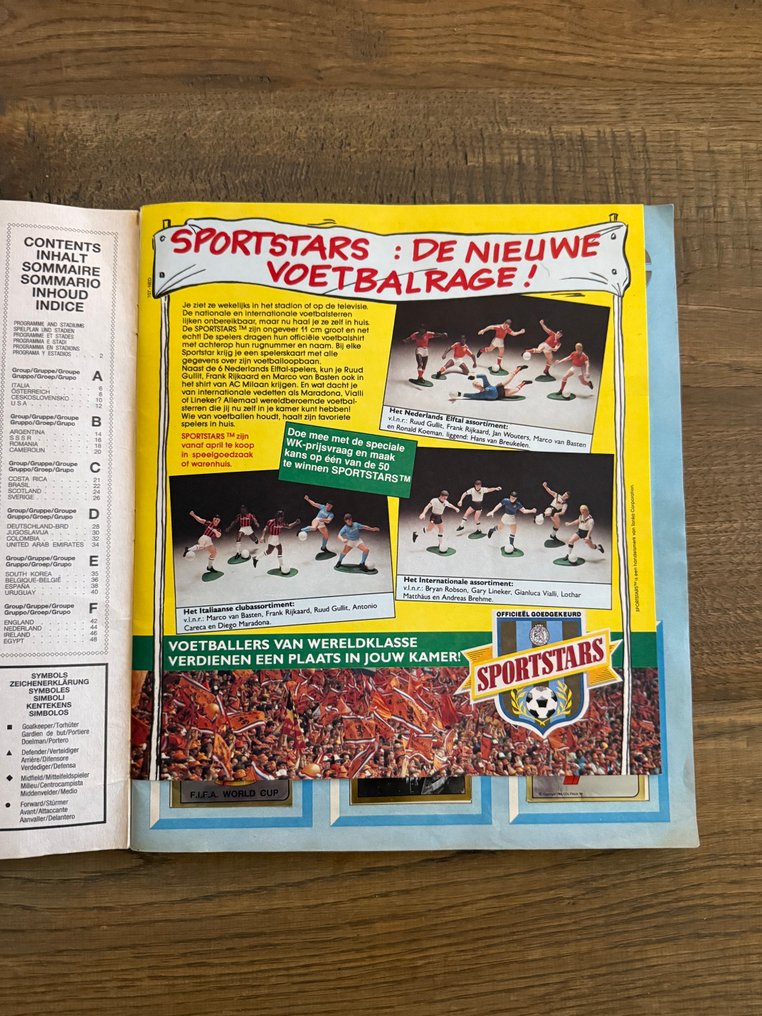 Panini WC Italy 90 Marco van Basten, Diego Maradona Original edition, Includes original order form - 1 Complete album - Light Played (LP) #3.2