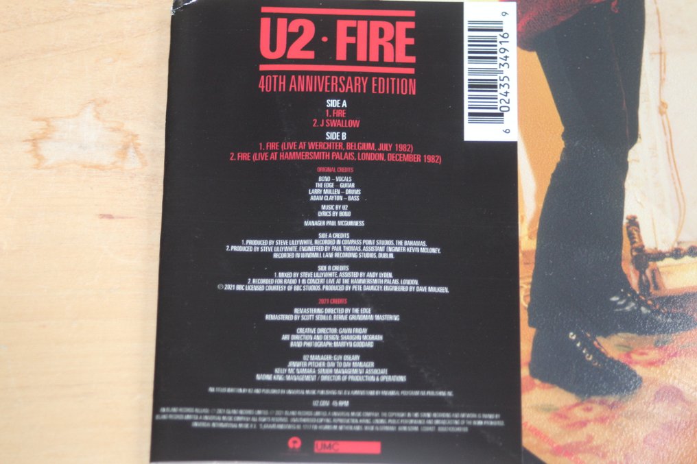 U2 - All That You Can't Leave Behind 2LP + Fire Picture Disc - Άλμπουμ LP (πολλαπλά αντικείμενα) - Ημέρα κυκλοφορίας του δίσκου στα καταστήματα - 2021 #2.1