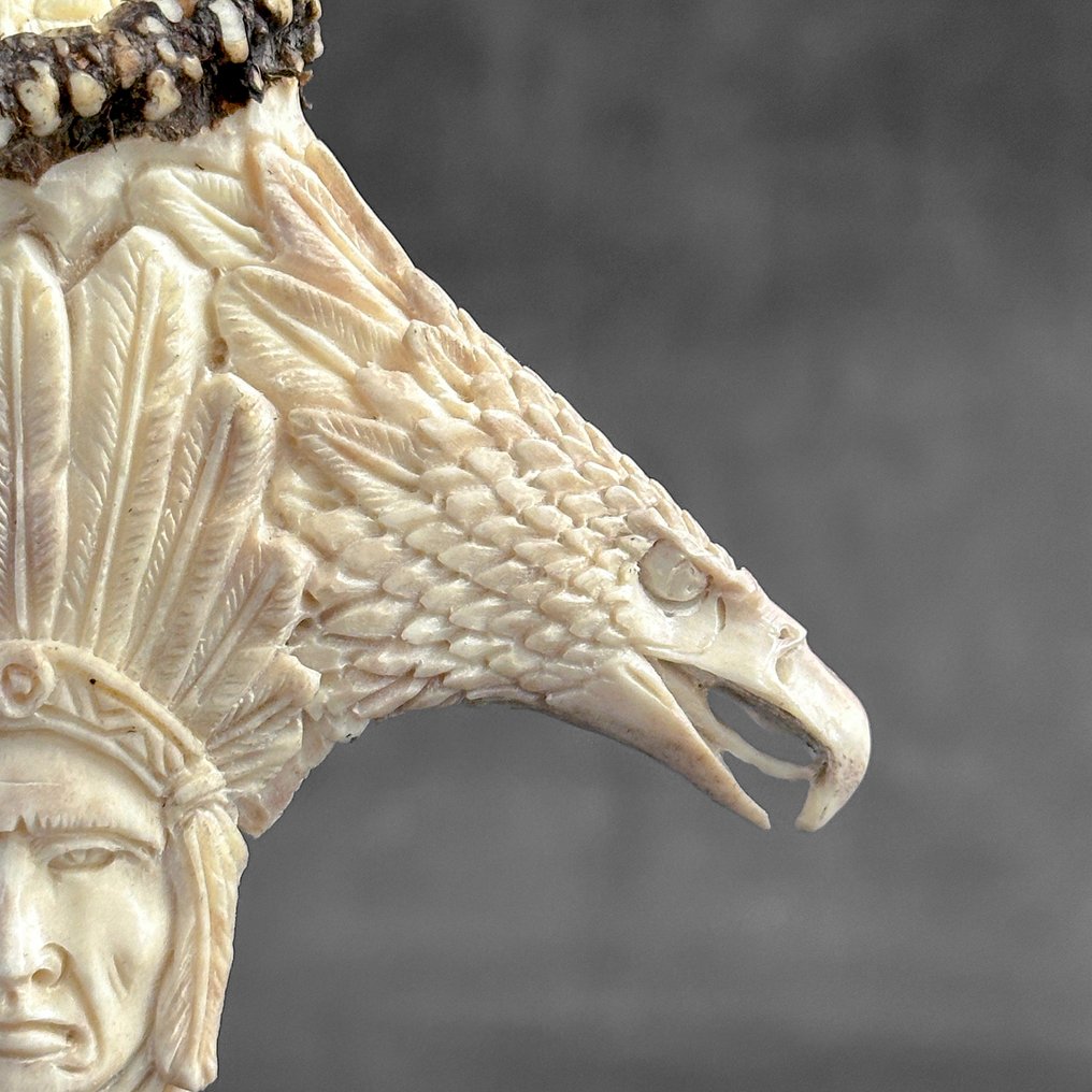 Intaglio, NO RESERVE PRICE - Stunning Native American totem carving of a Deer Antler - 19 cm - Corna di cervo - 2025 #4.3