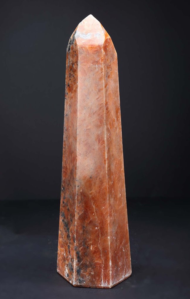 Calcite Point - Height: 29 cm - Width: 8 cm- 2.56 kg #2.1