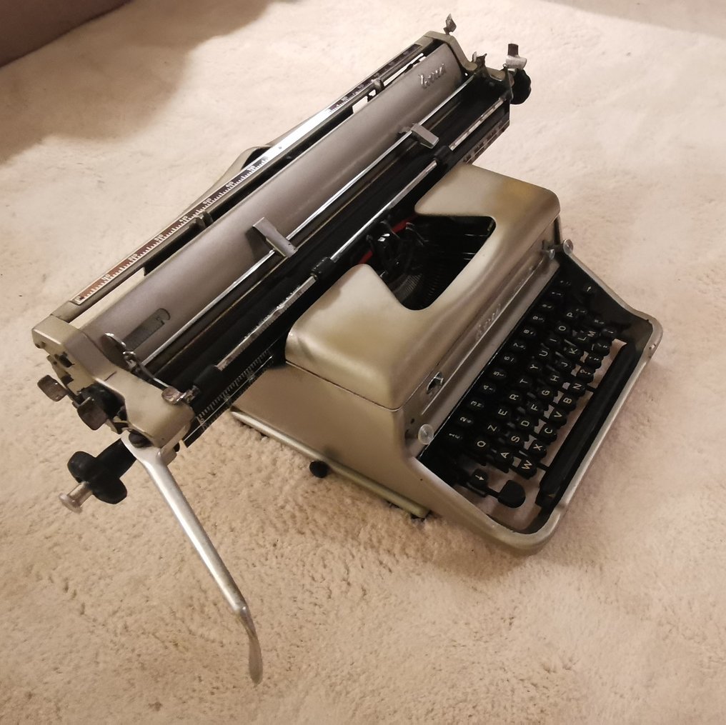 Everest mod. ST - Kirjoituskone - 1940-1950 #3.2