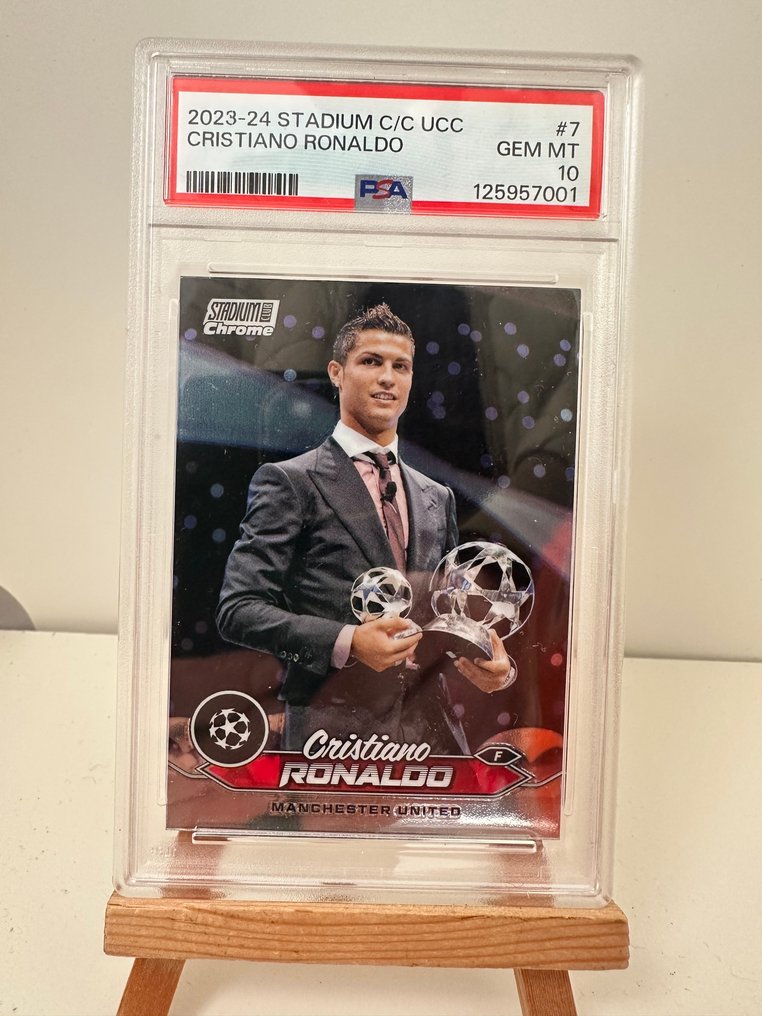 2023/24 Topps Chrome UCL 克里斯蒂亞諾·羅納度 10 Graded card - PSA 10 - 1 Graded card #1.0