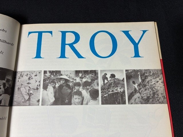 Thomas Billhardt, Peter Jacobs, Konrad Golz - Troy (CHILDREN PHOTOBOOK) - 1978 #1.0