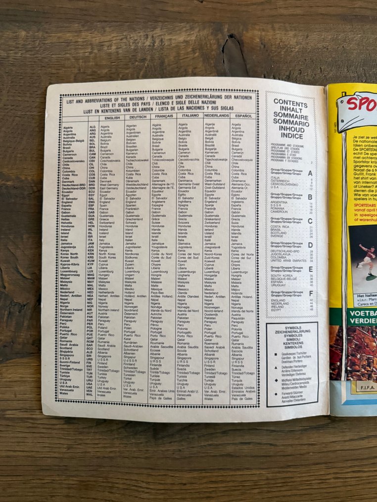 Panini WC Italy 90 Marco van Basten, Diego Maradona Original edition, Includes original order form - 1 Complete album - Light Played (LP) #2.1