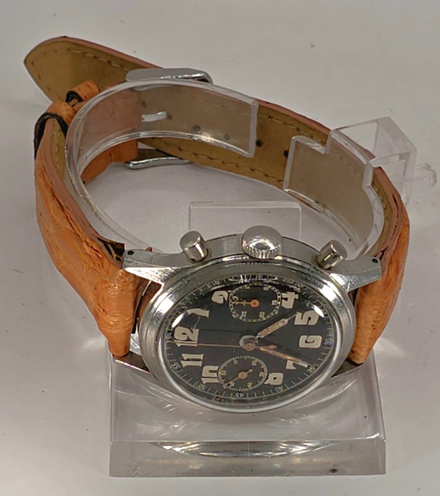 Schweiz. - Stahl Chronograph - schwarzes Original Ziffernblatt  - Kaliber Valjoux 22 - Schweiz um 1940 - Mænd - 1900-1949  #1.0