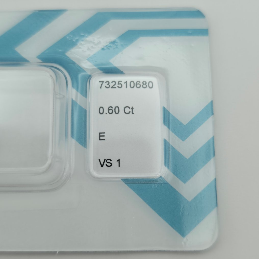 1 pcs 鑽石 (天然) - 0.60 ct - 圓形 - E(近乎完全無色) - VS1 - 國際寶石學院(International Gemological Institute (IGI)) #1.0