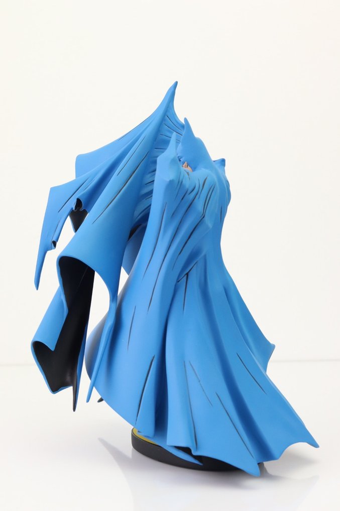 DC Direct - Batman Black & White - Todd McFarlane Blue (Oplage van 500) #3.2