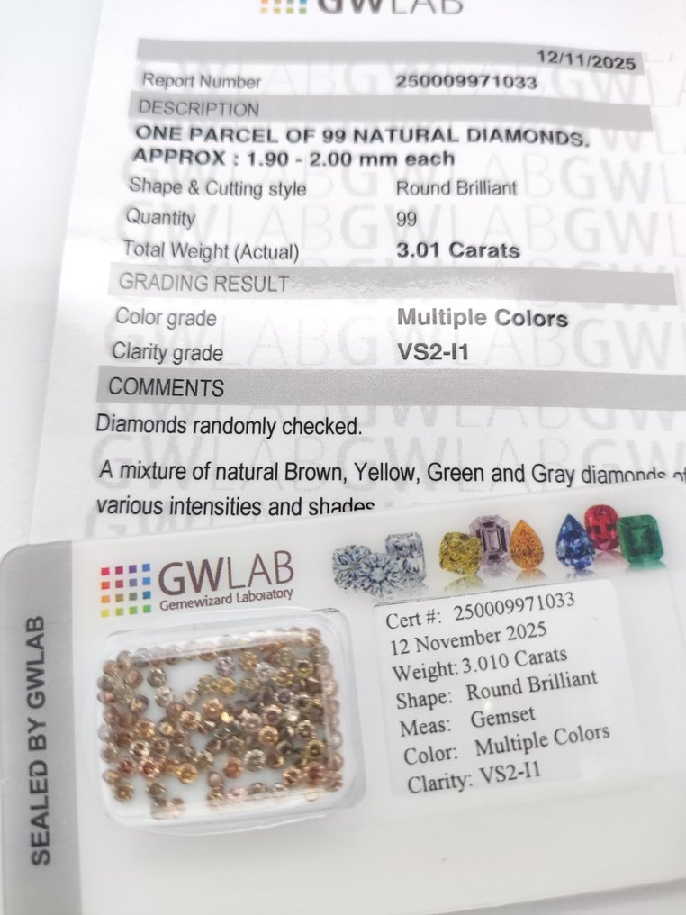 Ingen mindstepris - 99 pcs Diamant  (Naturfarvet)  - 3.01 ct - Rund Blandede farver - I1, VS2 - Gemewizard Gemological Laboratory (GWLab) #3.2