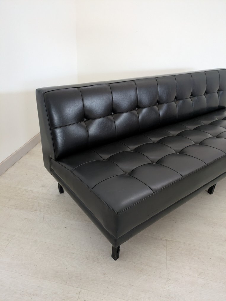 Nello stile di Johannes SPALT - Καναπές - Μέταλλο, Similpelle #3.2