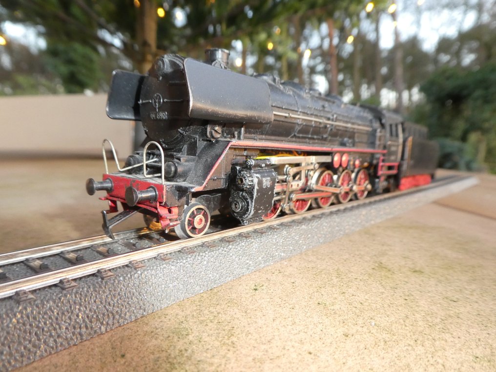 Märklin H0轨 - 3047 - 带煤水车的蒸汽机车 (1) - 重型货运蒸汽机车 BR 44，配备 Telex - DB #1.0
