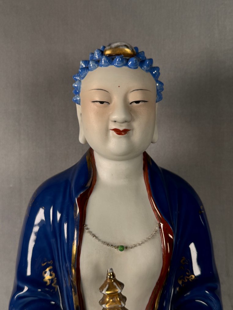 Figure - A seated biscuit buddha  - Biscuit porcelain - China #2.1