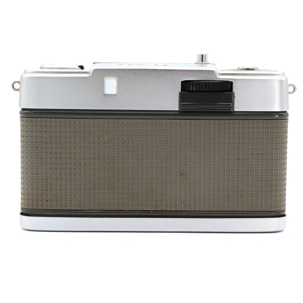 Olympus PEN EE met D. ZUIKO 28mm f/3.5 | Half-frame camera #4.3