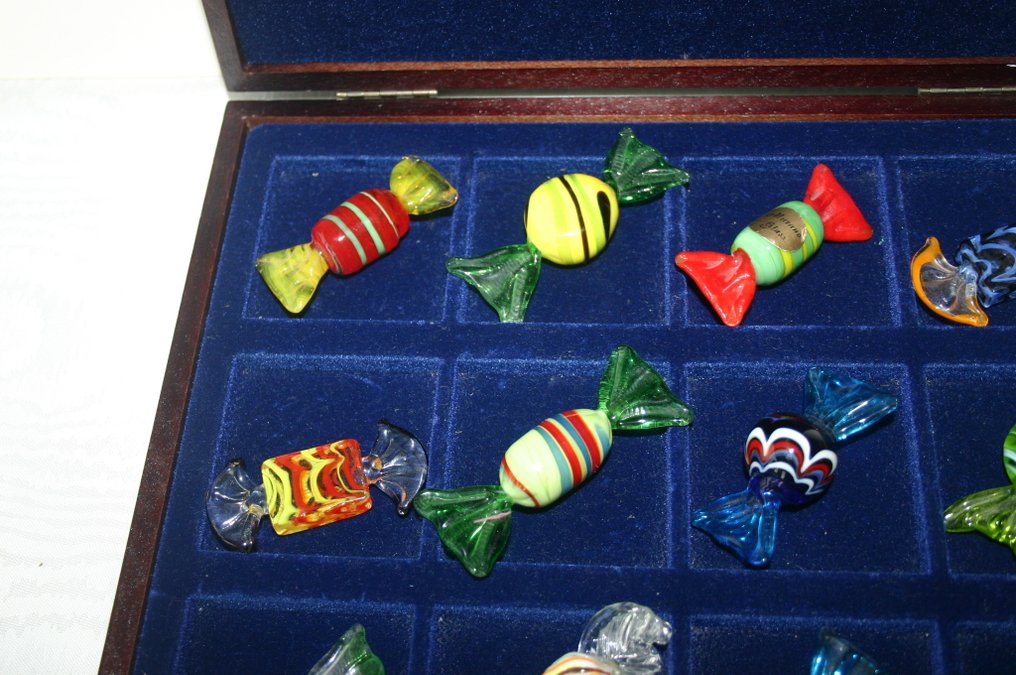 Murano - Messensteun (12) - Glas - Bonbon vorm #1.0