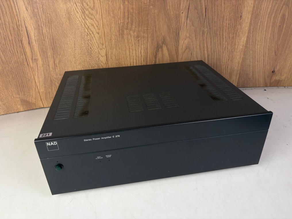 NAD - C270 Solid state power amplifier #4.3