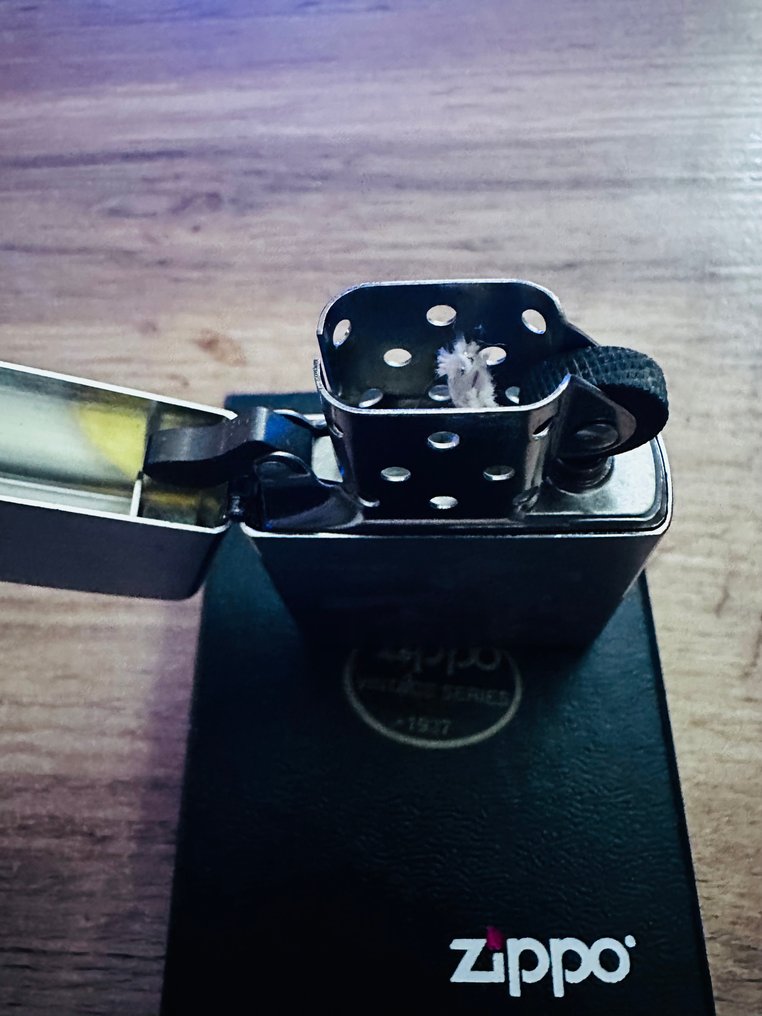 Ingen mindstepris - Lighter - Stål (rustfrit) #3.2