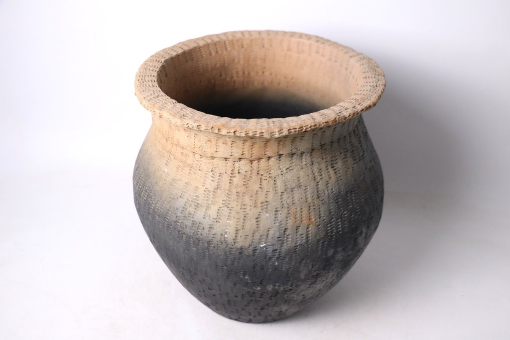 Βάζο Kokutō Yakishime - Μαύρο κεραμικό ψημένο σκεύος. - Κεραμικό - 坂田甚内 Jinnai Sakata (1943-) - Ιαπωνία - 1900-2000 #1.0