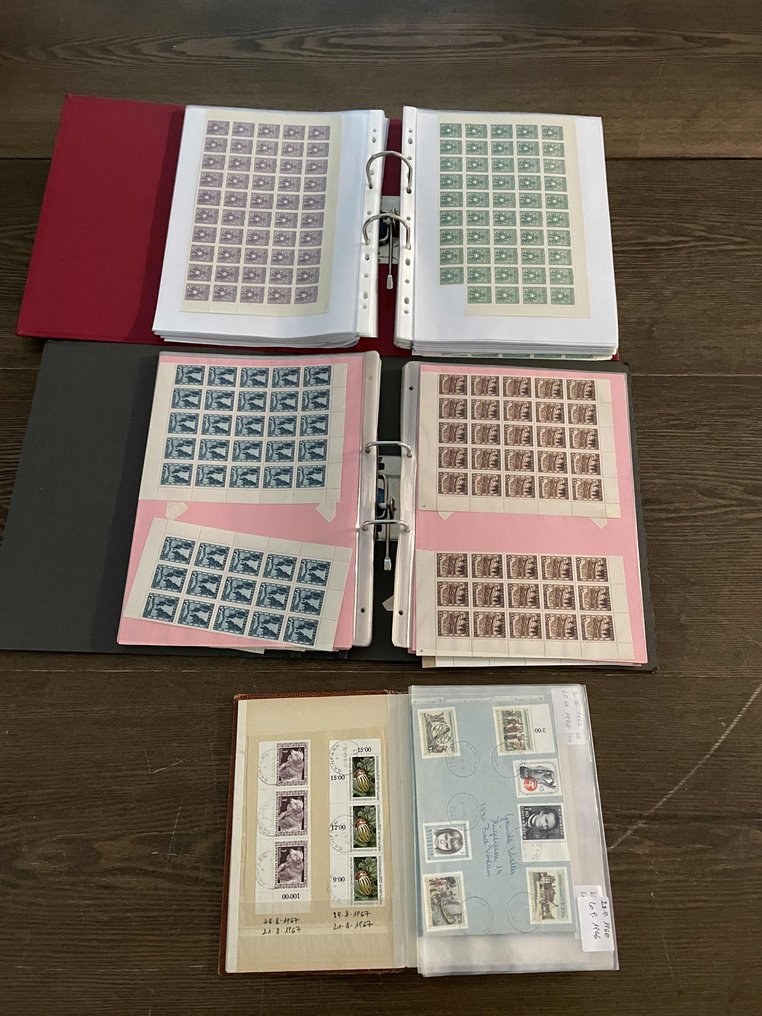 Αυστρία 1900/2000 - Χιλιάδες γραμματόσημα σε παλιά φύλλα σε 3 άλμπουμ. #1.0