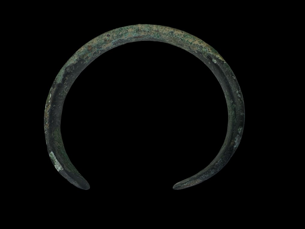 Kelttiläinen Pronssi Rannekoru  (Ei pohjahintaa) #3.2