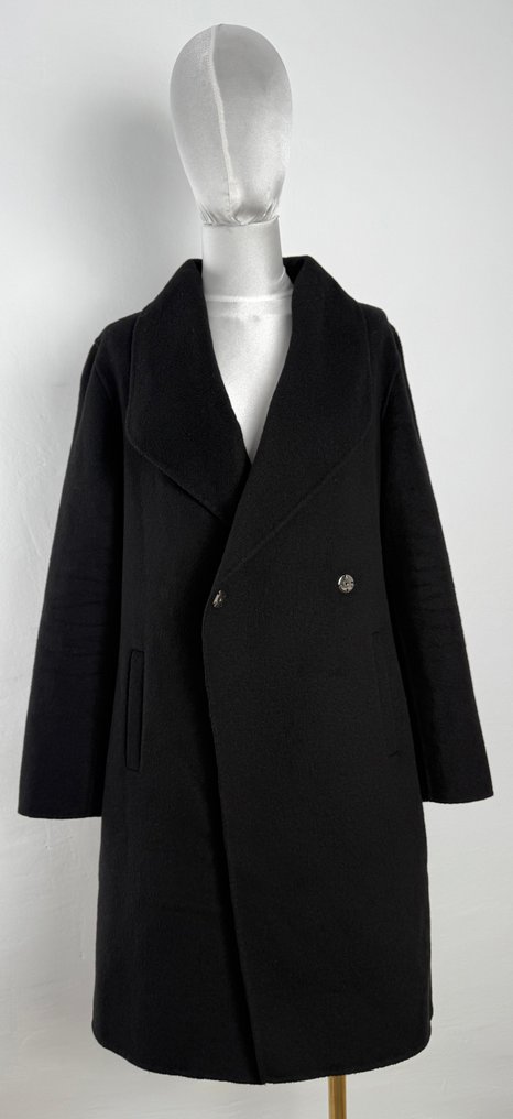 Armani - Mantel #1.0