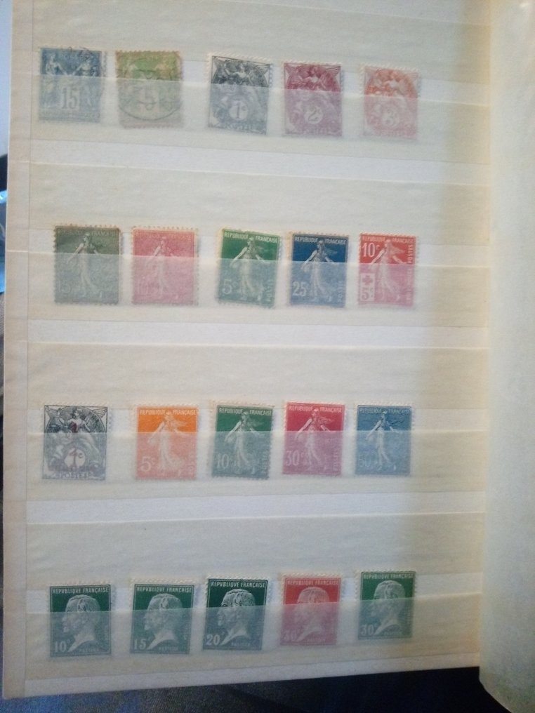 France 1849/1960 - Stamp album France 1849/1960 with 90% of new, all different stamps, with a significant side. - Yvert et Tellier #4.3