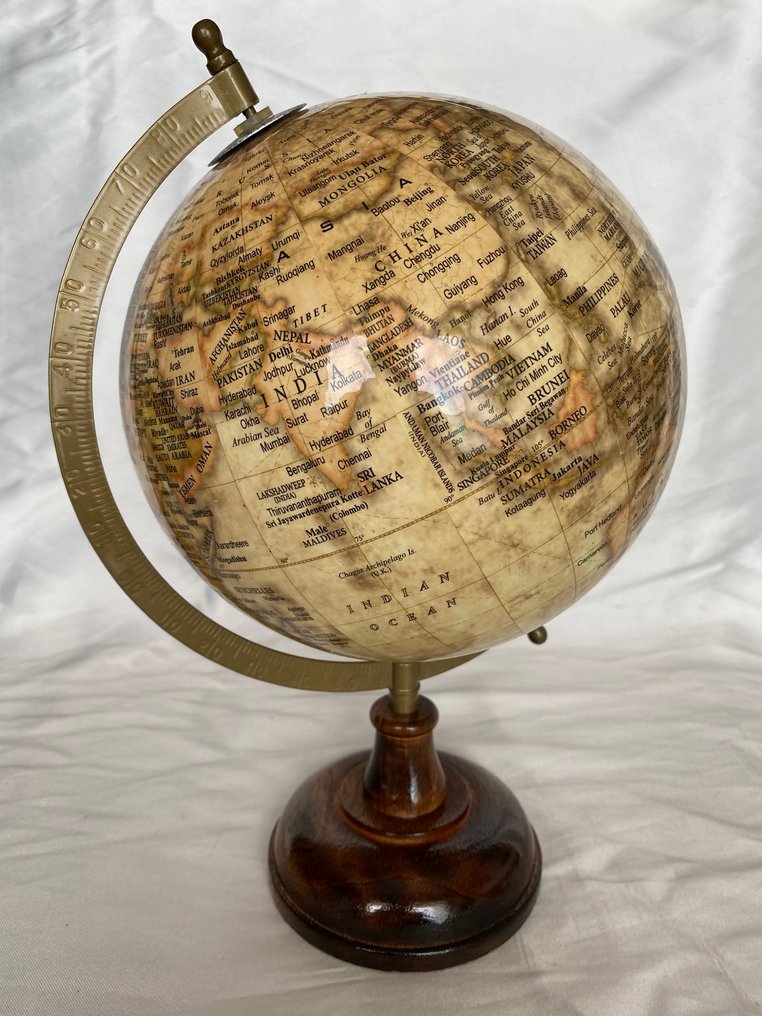 Globe - 1980-1990 #4.3